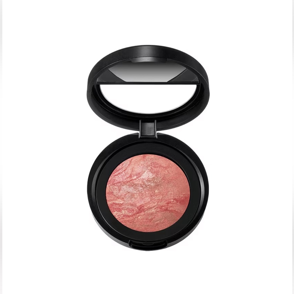 NEW Laura Geller marbelized blush - Starfish Island